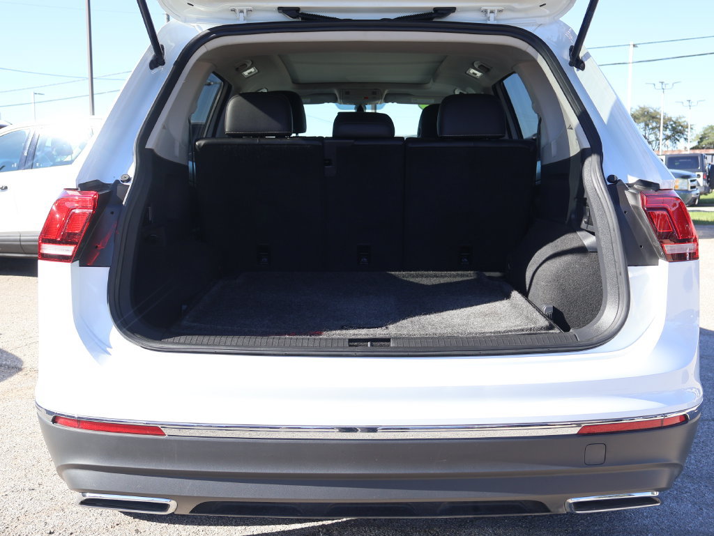 Used 2021 Volkswagen Tiguan SE w/ Panoramic Sunroof Package AWD/4WD image 13