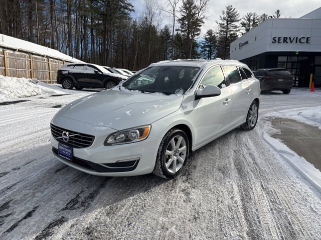 Used 2017 Volvo V60 T5 Premier w/ Convenience Package image 12