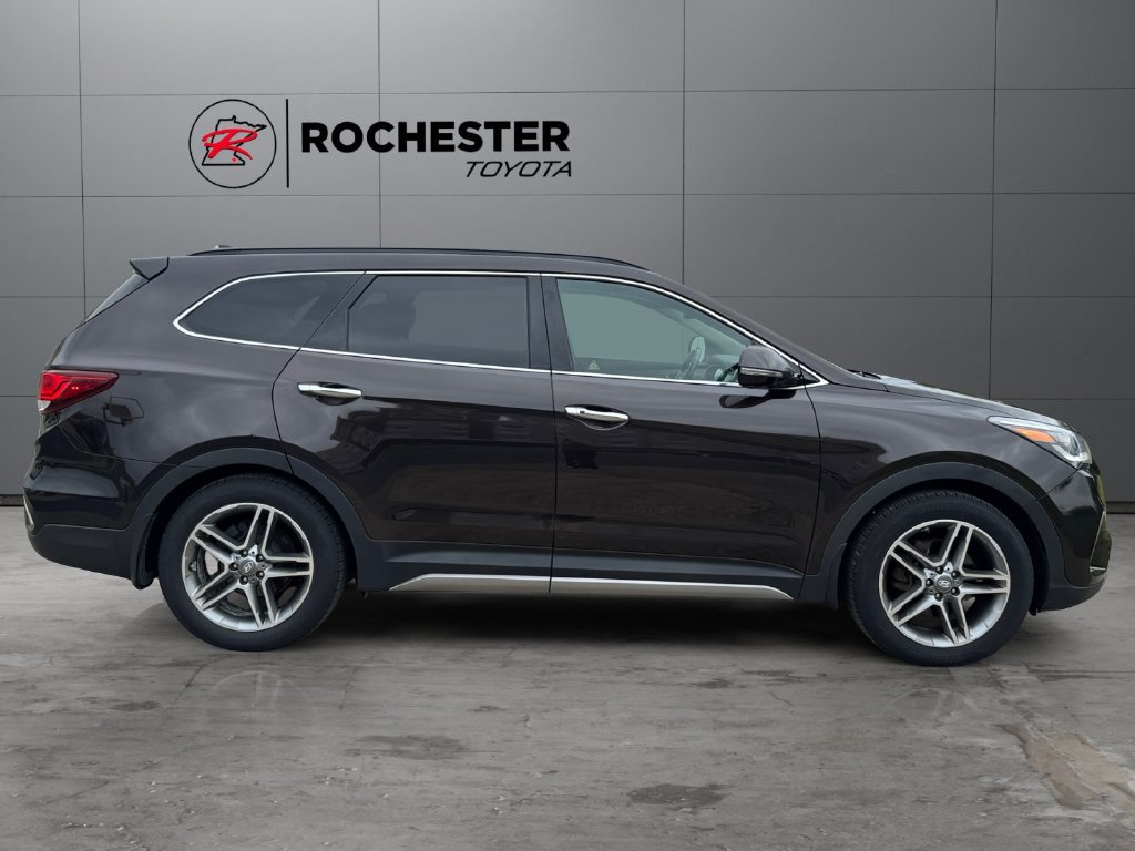 Used 2017 Hyundai Santa Fe Limited w/ Cargo Package AWD/4WD image 6
