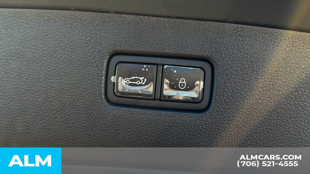 Used 2025 Genesis GV80 2.5T Advanced image 16