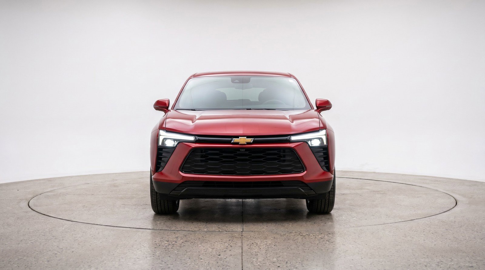 Used 2025 Chevrolet Blazer LT FWD image 2