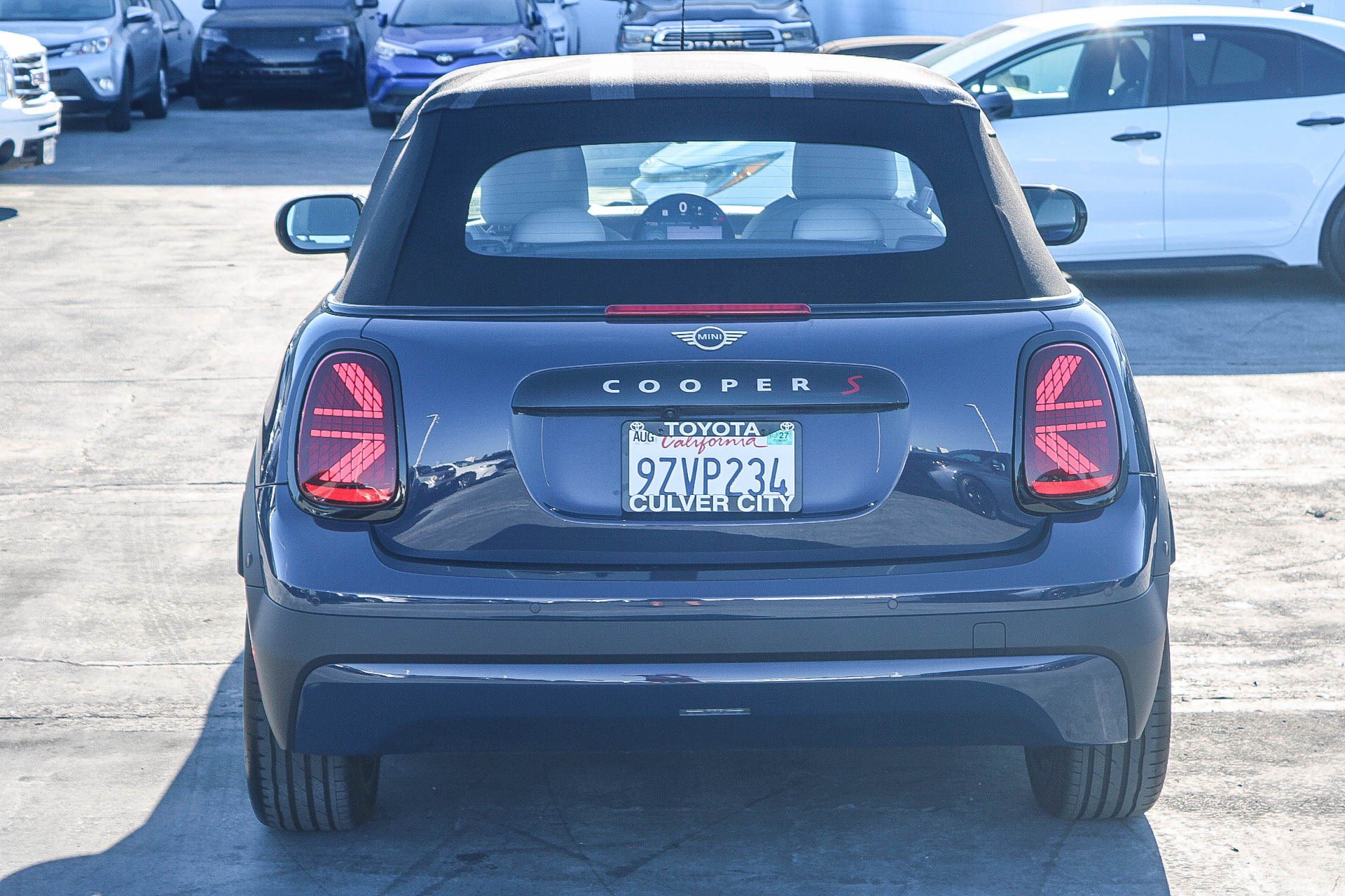 Used 2025 MINI Cooper S FWD image 9
