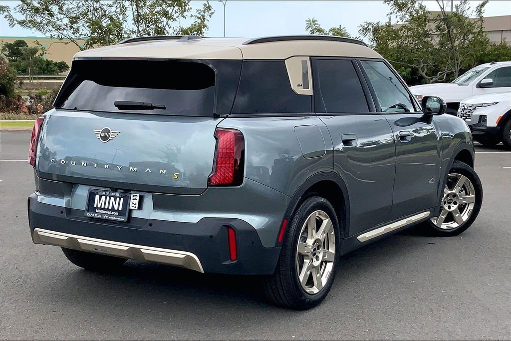 Certified 2025 MINI Cooper Countryman SE w/ Comfort Package Max image 14
