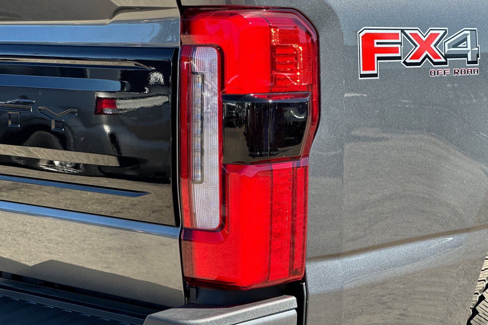 New 2026 Ford F250 Platinum image 25
