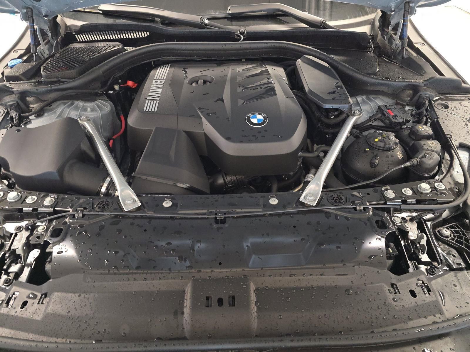 Used 2025 BMW 530i w/ M Sport Package image 19