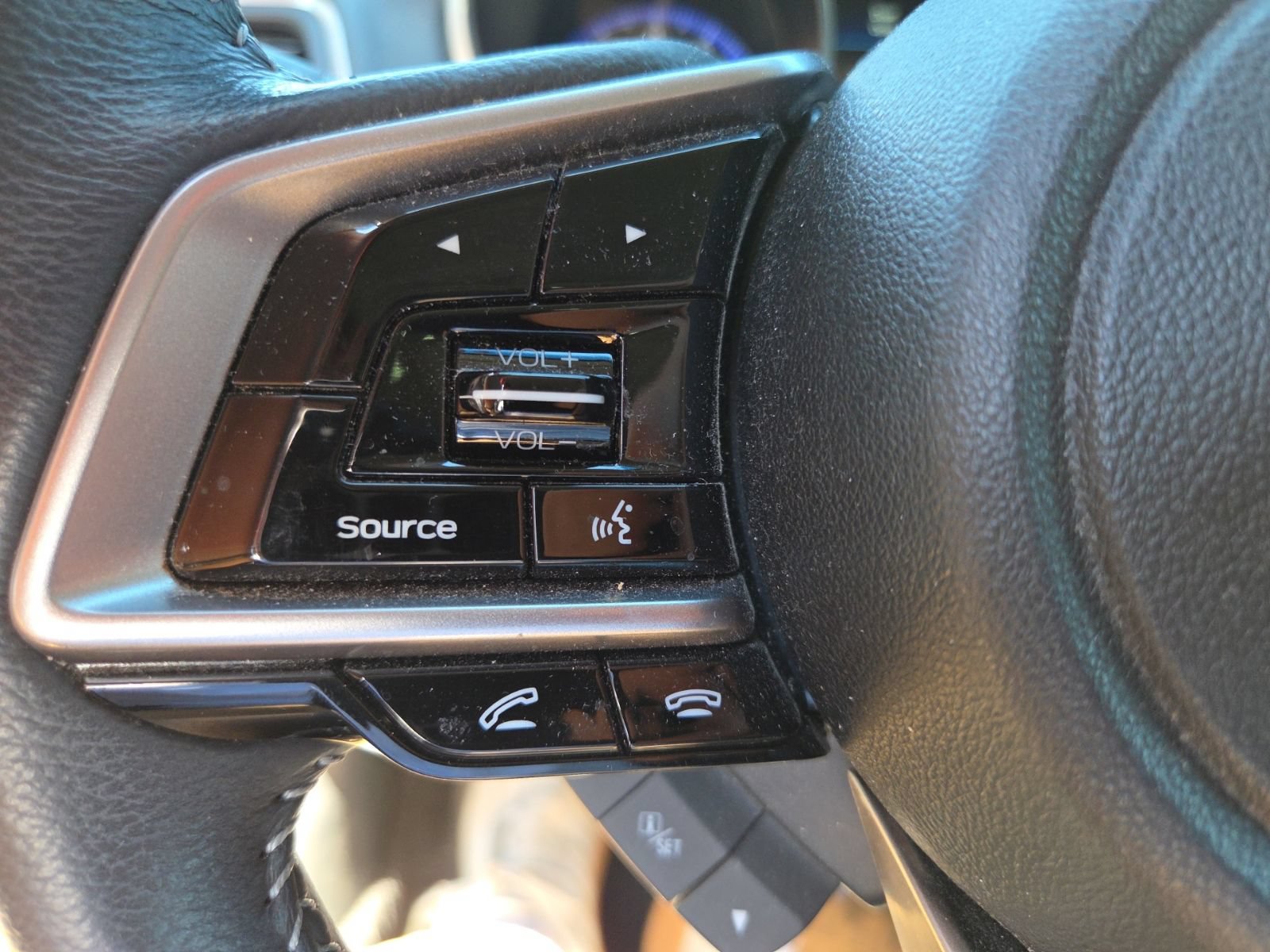 Used 2018 Subaru Outback 2.5i Limited AWD/4WD image 19