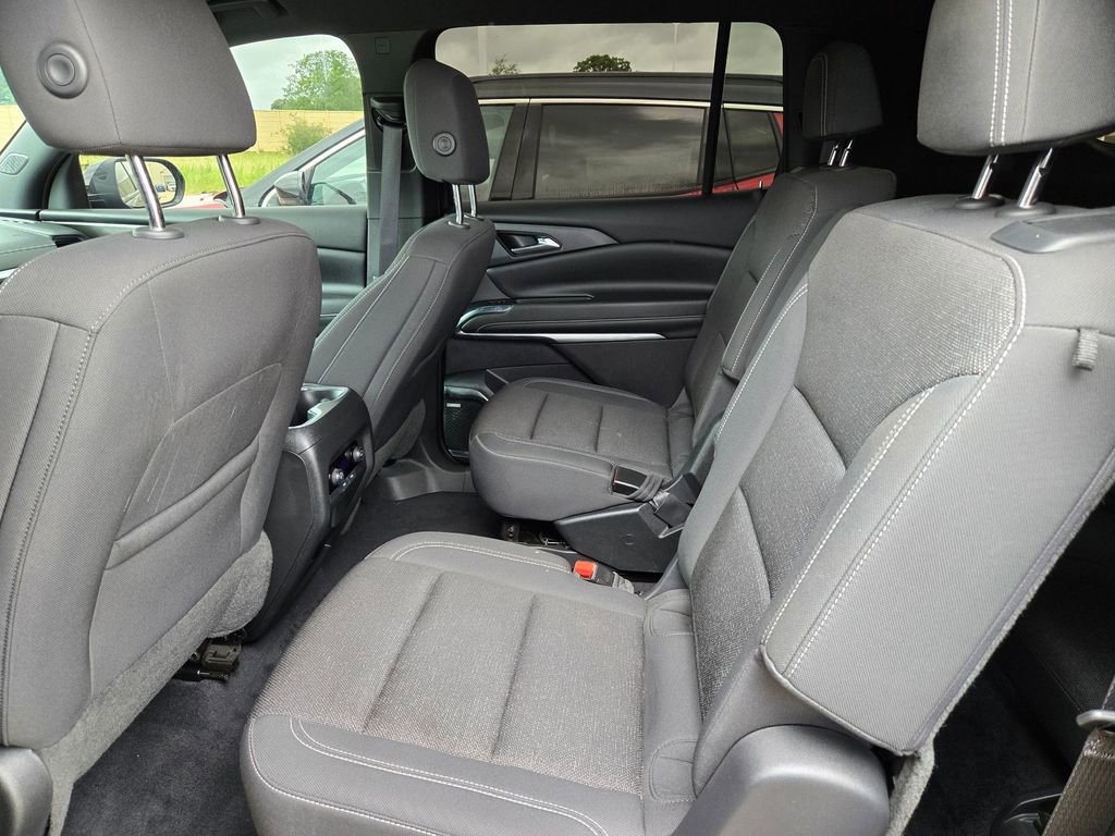 Used 2024 Chevrolet Traverse LT w/ Enhanced Driving Package FWD image 13