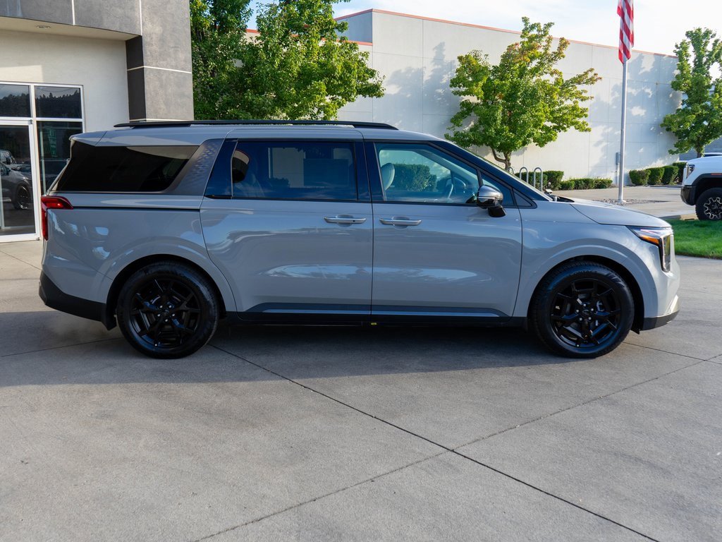 New 2026 Kia Carnival SX image 8