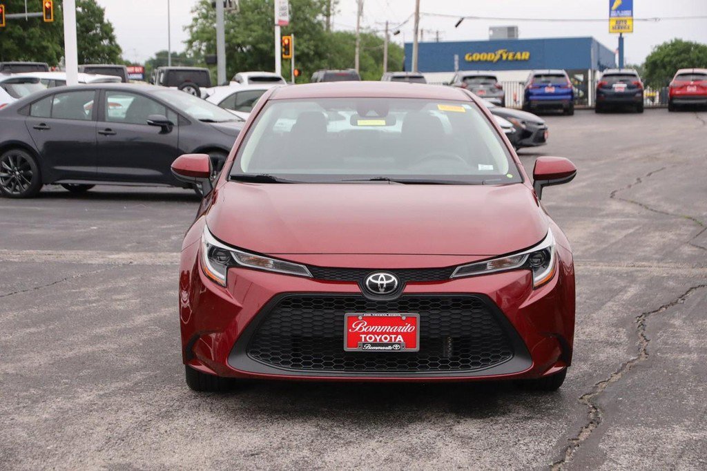 Used 2022 Toyota Corolla LE w/ LE Convenience Package FWD image 4
