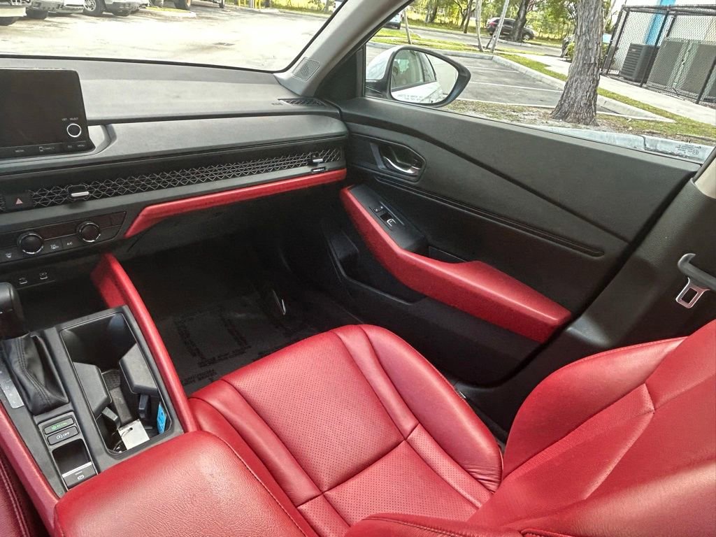 Used 2023 Honda Accord EX image 11