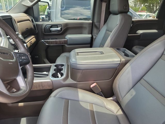 Used 2021 GMC Sierra 2500 Denali w/ Denali Ultimate Package AWD/4WD image 11