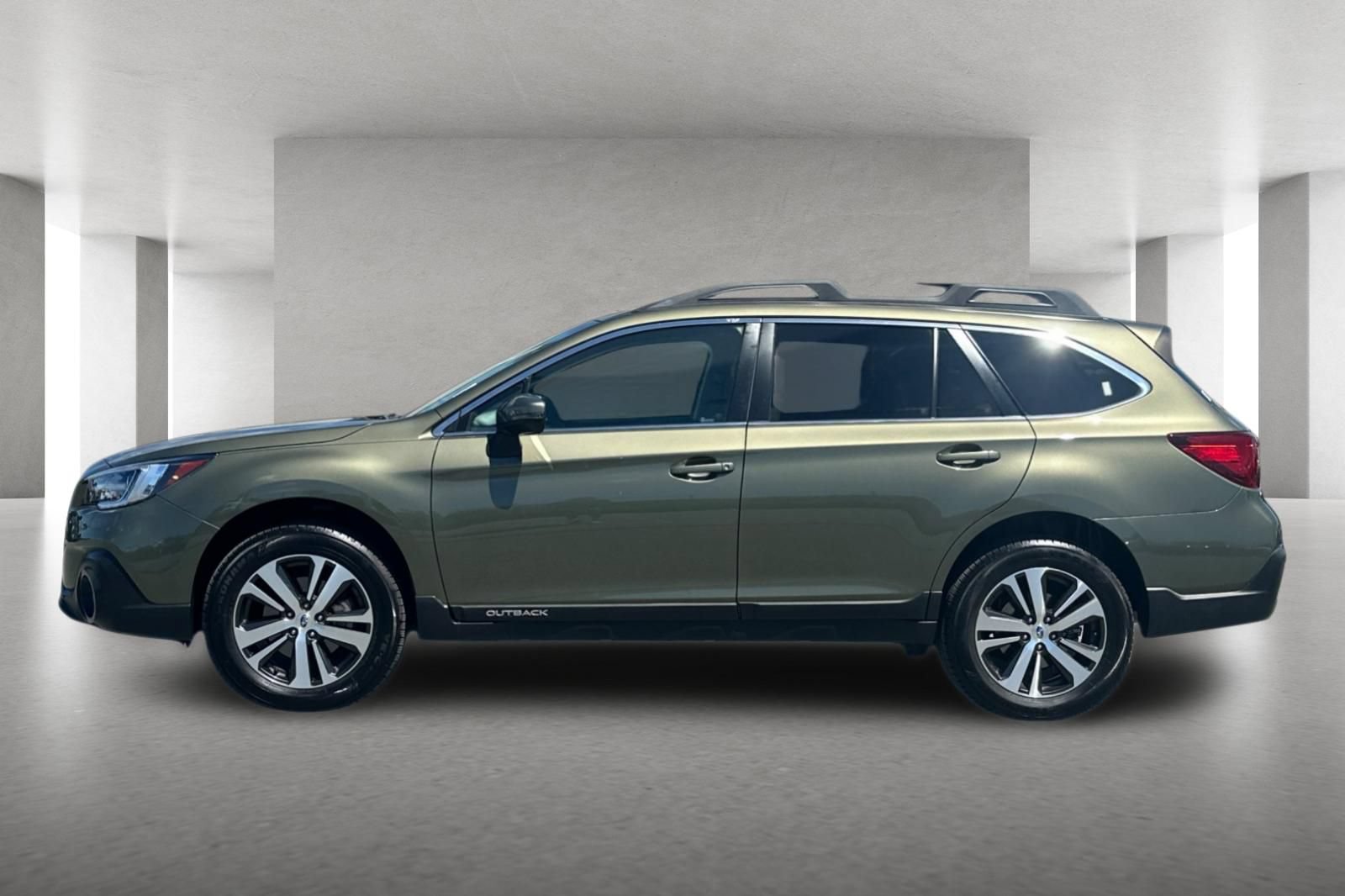 Used 2018 Subaru Outback 2.5i Limited AWD/4WD image 7