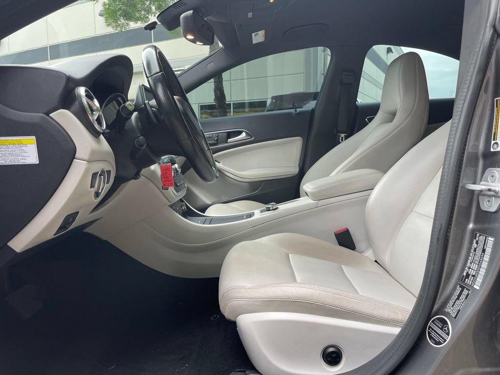 Used 2014 Mercedes-Benz CLA 250 image 18