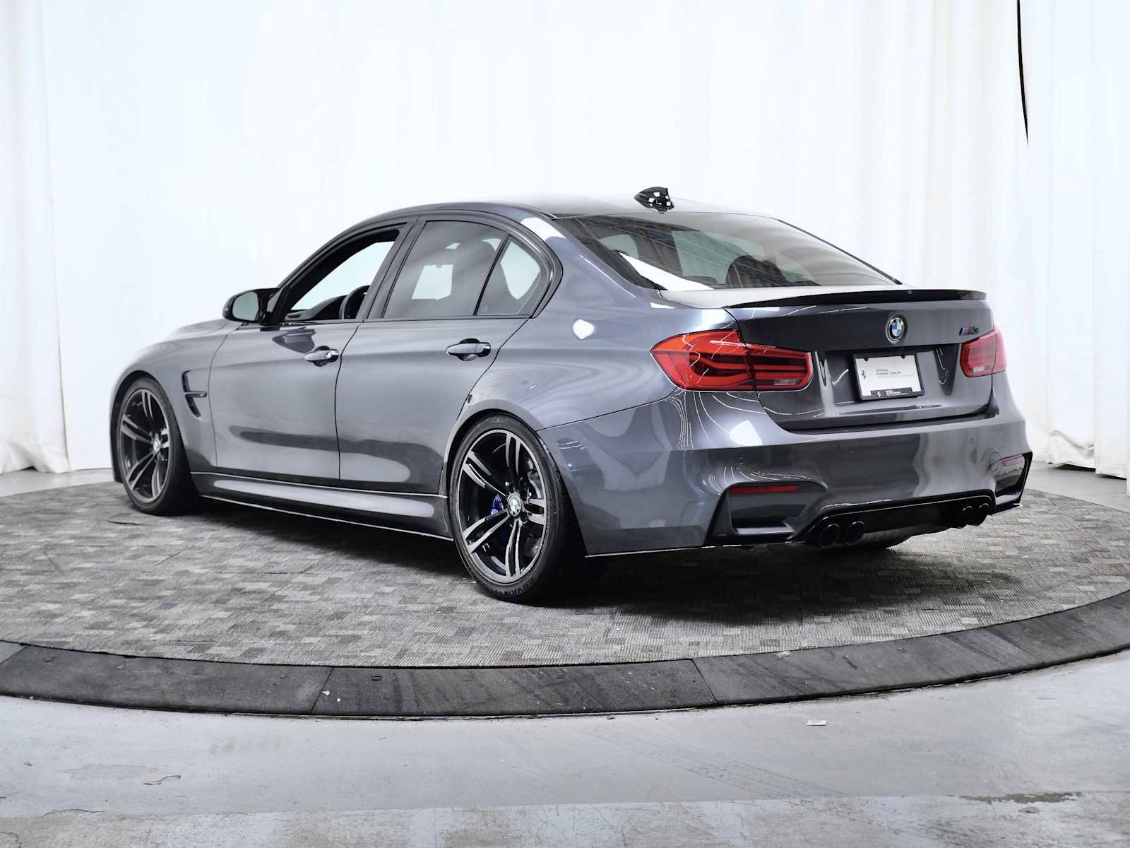 Used 2016 BMW M3 image 3