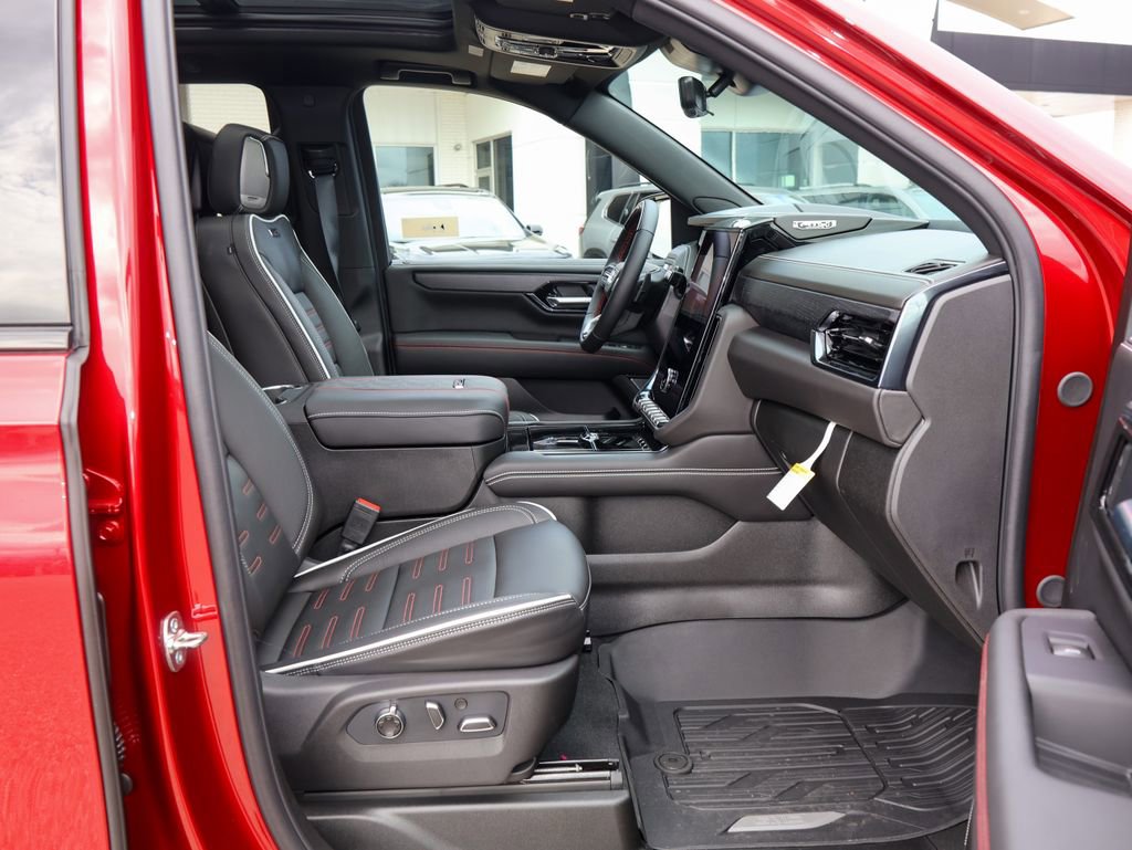 New 2026 GMC Yukon AT4 Ultimate w/ LPO, Floor Liner Package image 40