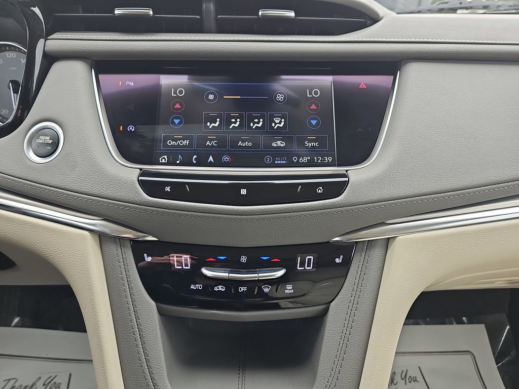 Used 2020 Cadillac XT5 Premium Luxury w/ LPO, Floor Liner Package image 28