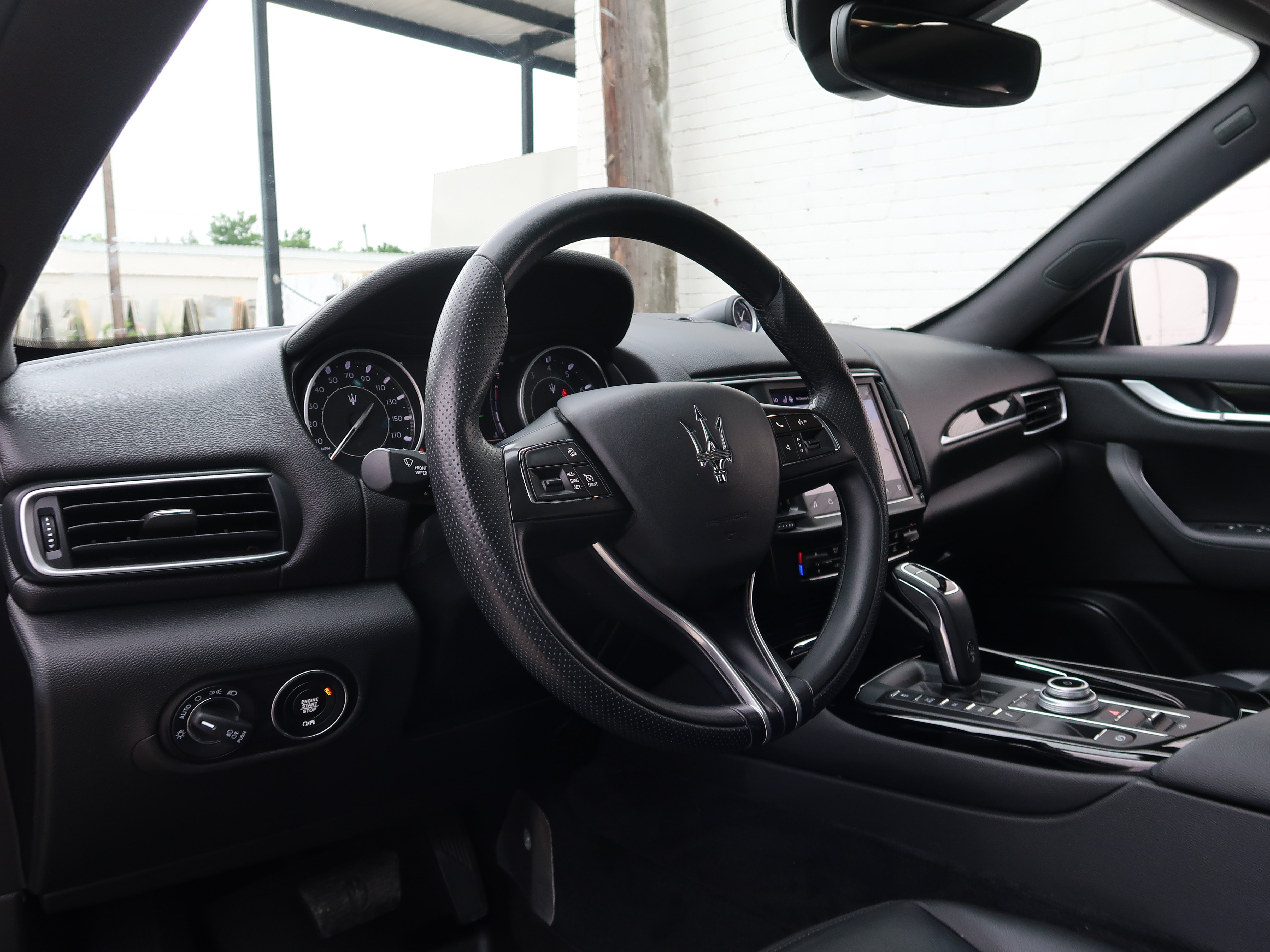 Used 2022 Maserati Levante GT AWD/4WD image 31