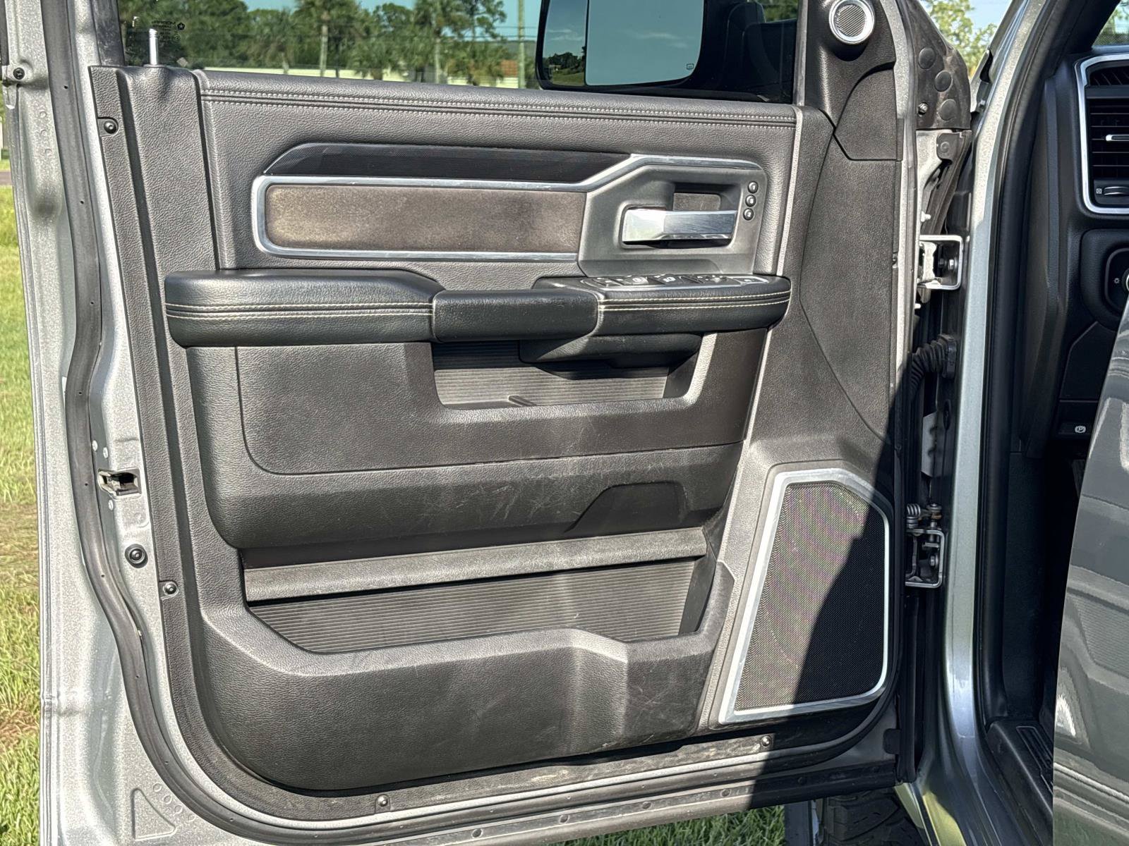 Used 2019 RAM 2500 Laramie AWD/4WD image 17
