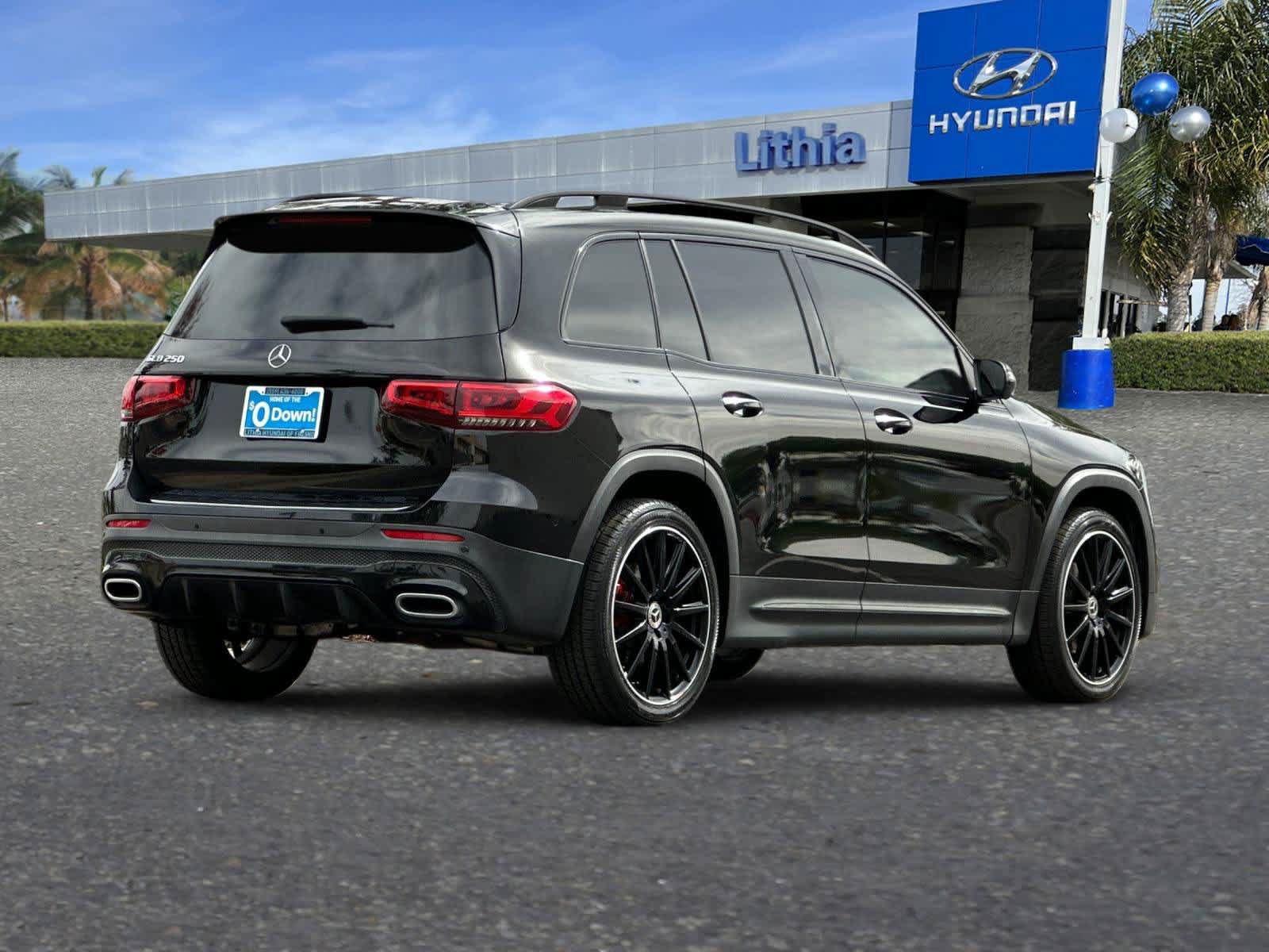 Used 2021 Mercedes-Benz GLB 250 image 3
