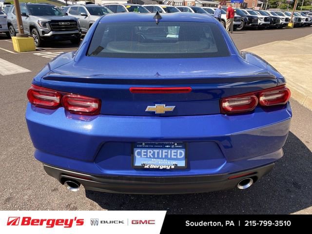 Used 2021 Chevrolet Camaro LT RWD image 34