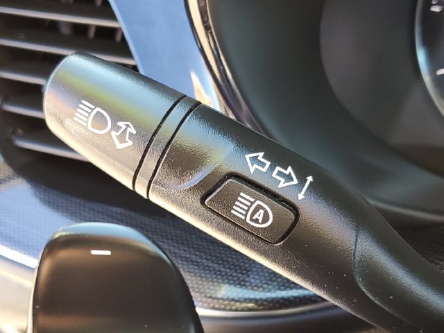 Used 2021 Buick Envision Essence FWD image 13