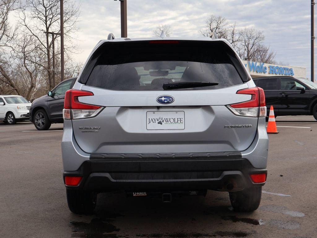 Used 2020 Subaru Forester Premium image 6