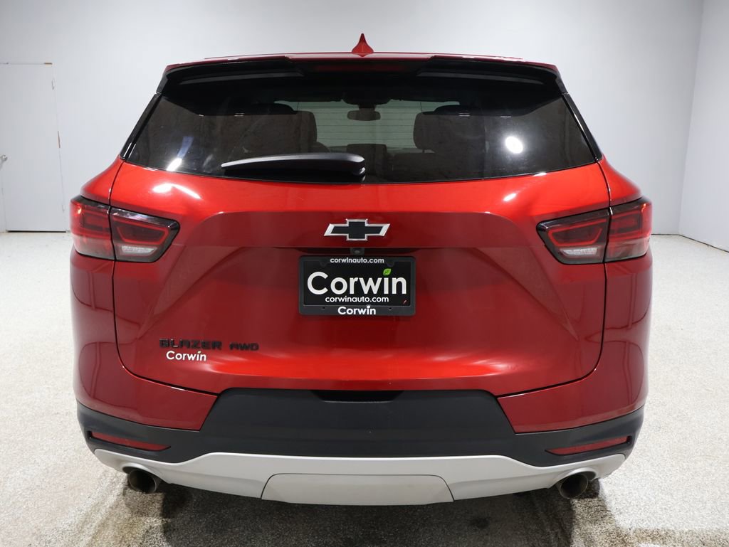Used 2023 Chevrolet Blazer LT w/ LPO, Black Grille Bar Package image 3