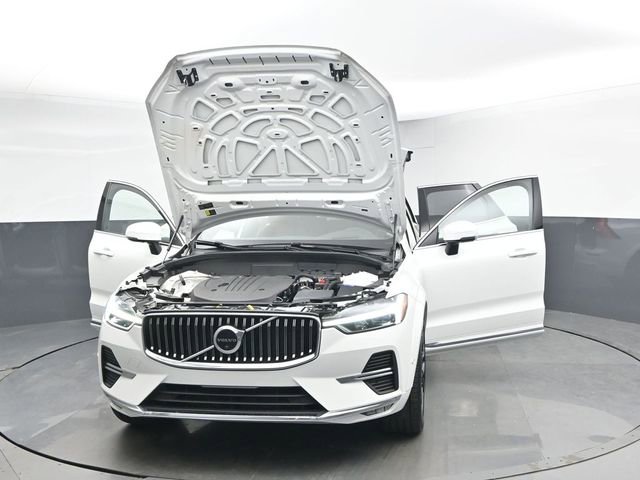 Used 2023 Volvo XC60 B5 Ultimate image 53