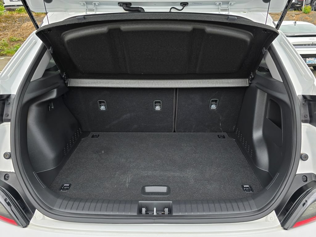 Used 2023 Hyundai Kona SE FWD image 12