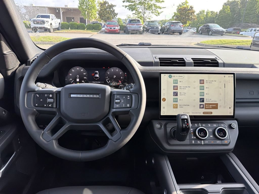 New 2026 Land Rover Defender 110 X-Dynamic SE AWD/4WD image 4