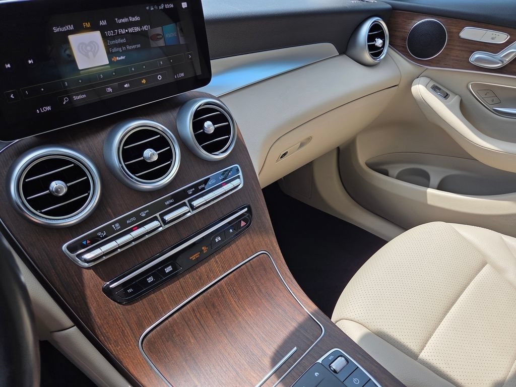 Used 2022 Mercedes-Benz GLC 300 4MATIC image 37