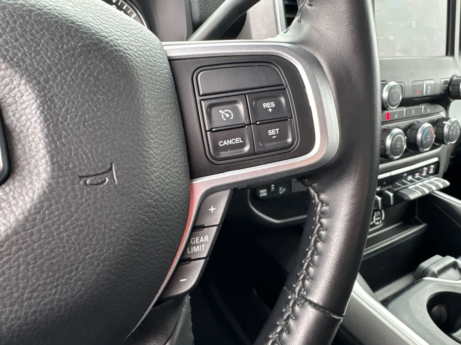 Used 2022 RAM 2500 Big Horn w/ Night Edition image 19