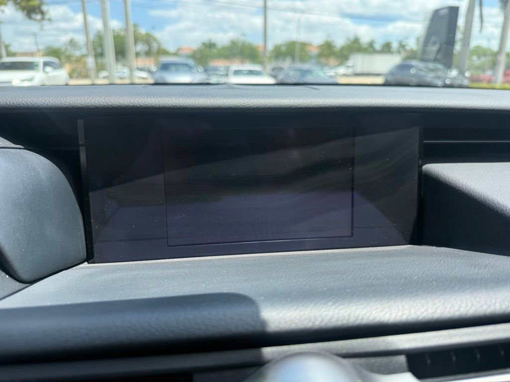 Used 2022 Lexus RC 350 w/ Premium Package RWD image 13