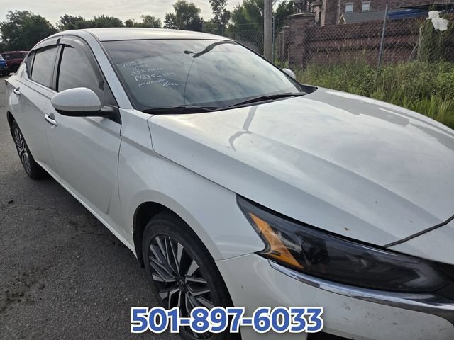 Used 2023 Nissan Altima 2.5 SV AWD/4WD image 3