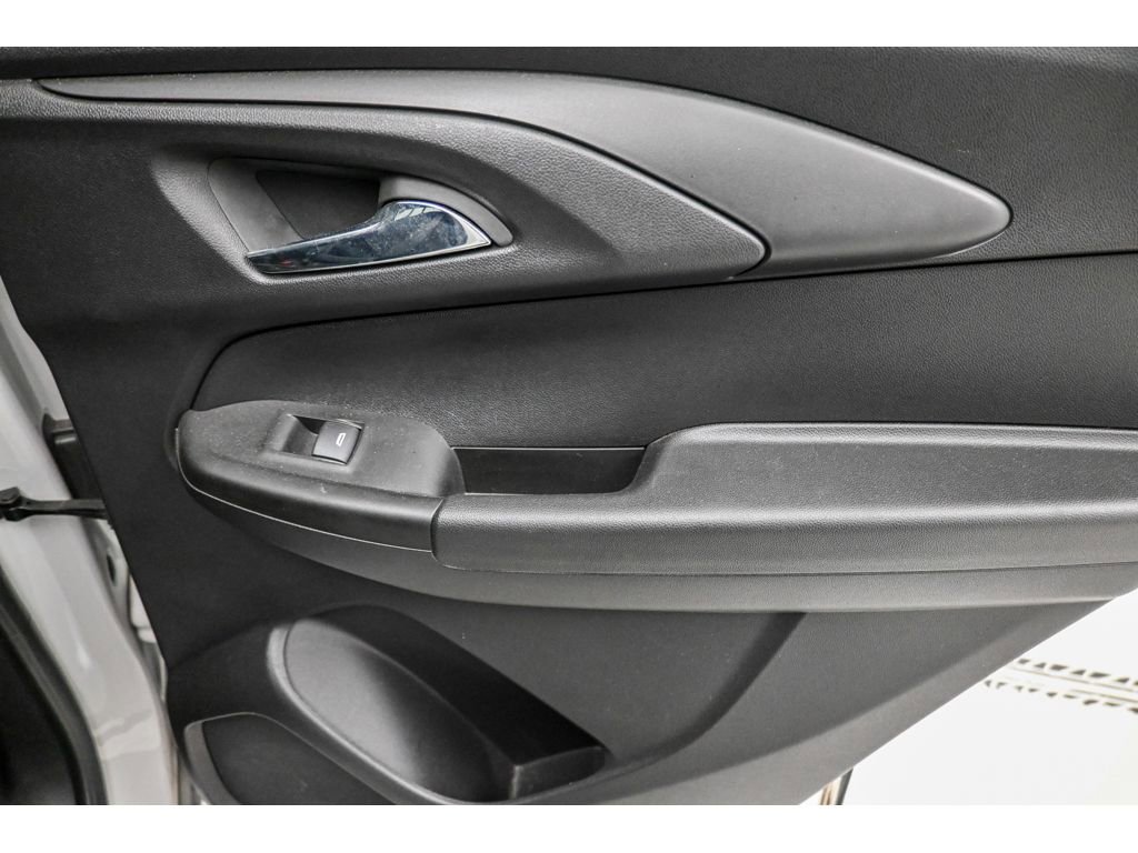 Used 2023 Chevrolet TrailBlazer LT image 18