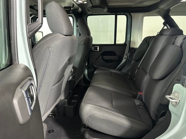 Used 2023 Jeep Wrangler Unlimited w/ Cold Weather Group image 25