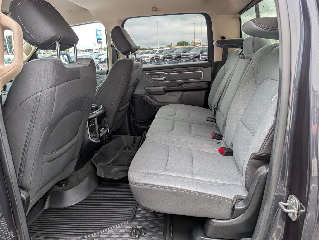 Used 2020 RAM 1500 Big Horn AWD/4WD image 17