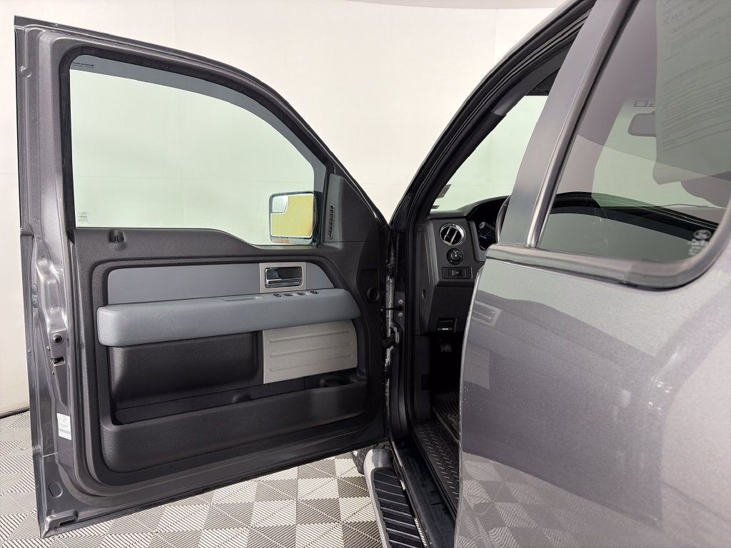 Used 2011 Ford F150 XLT w/ XLT Chrome Pkg AWD/4WD image 10