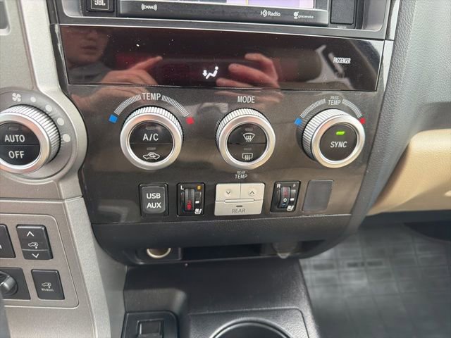 Used 2016 Toyota Sequoia Platinum image 28