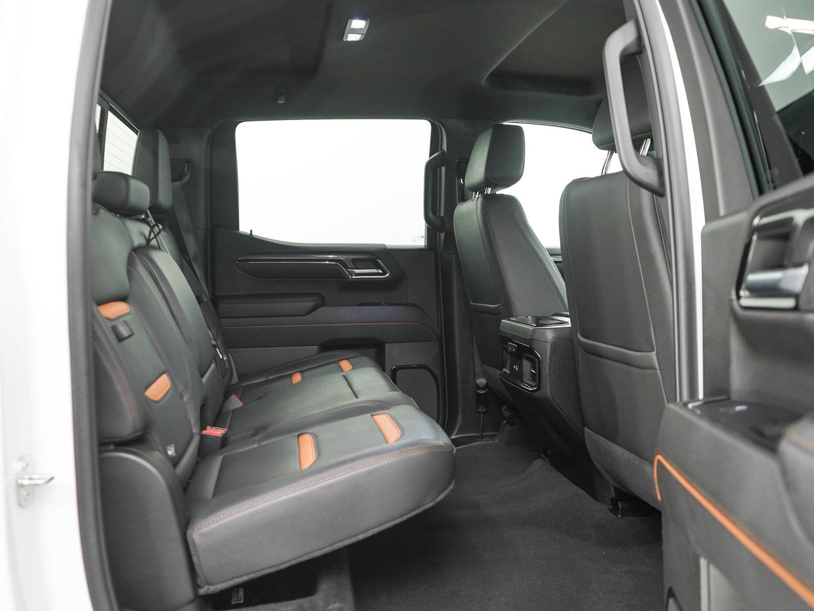 Used 2024 GMC Sierra 1500 AT4 w/ AT4 Preferred Package AWD/4WD image 12