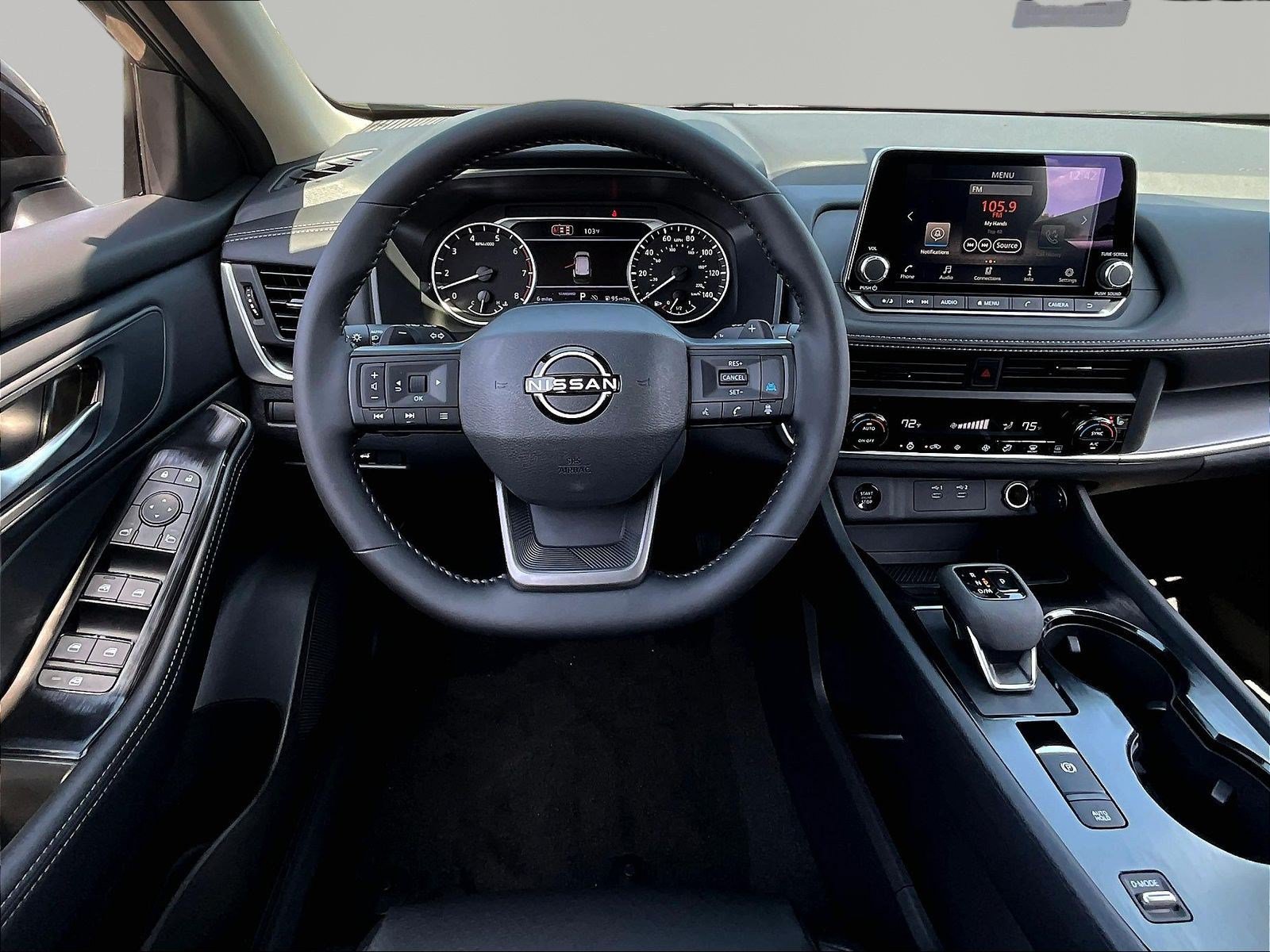 New 2026 Nissan Rogue Dark Armor AWD/4WD image 9