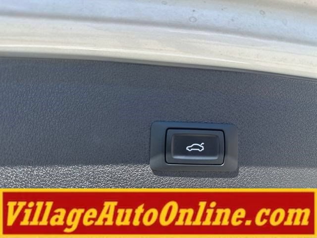 Used 2017 Audi Q5 3.0T Premium Plus w/ Technology Package AWD/4WD image 39