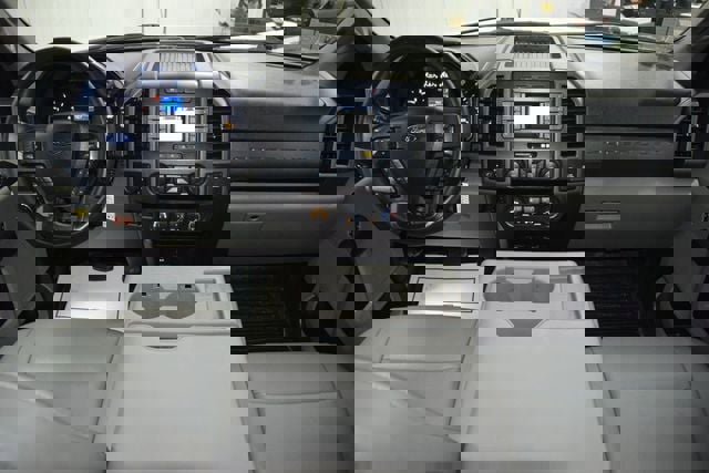 Used 2020 Ford F550 4x4 Crew Cab Super Duty image 20