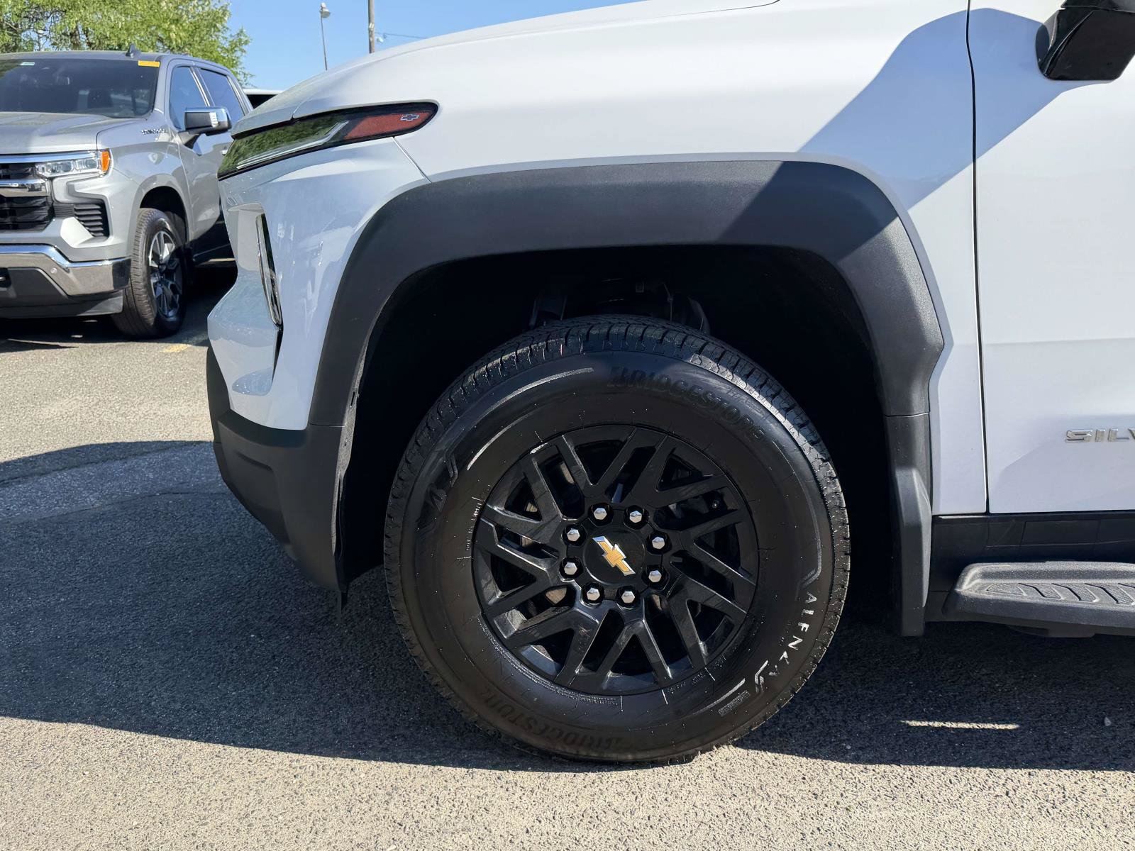 Certified 2024 Chevrolet Silverado EV W/T AWD/4WD image 7