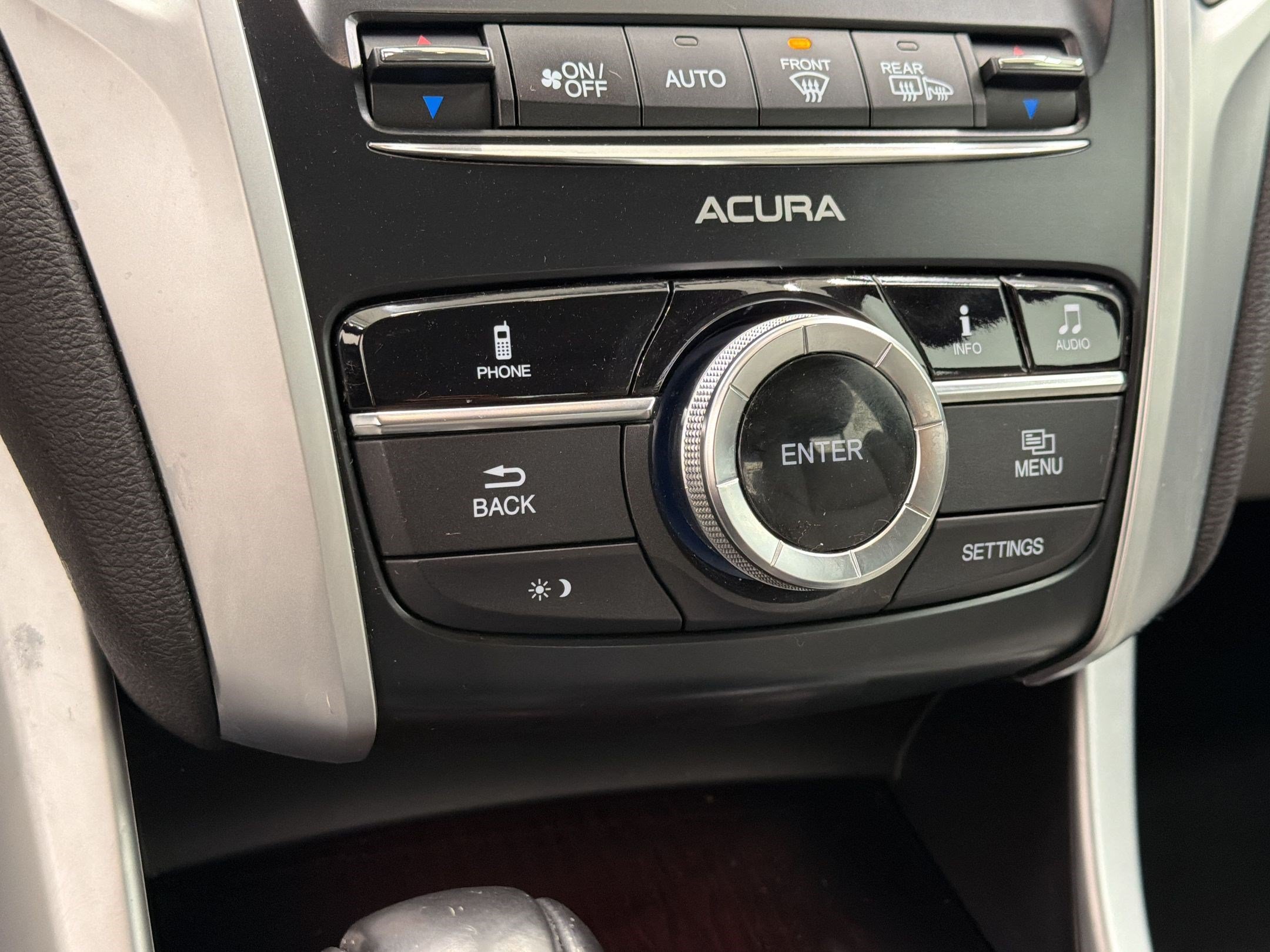 Used 2017 Acura TLX FWD image 16