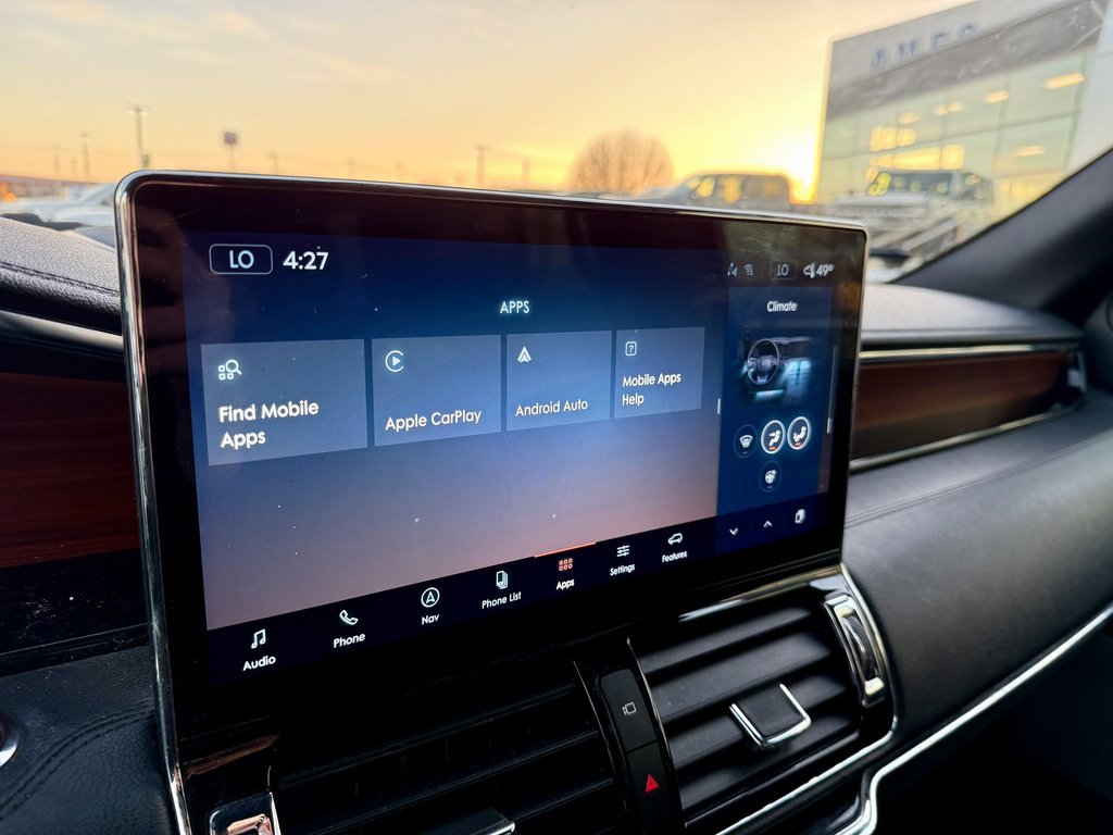 Used 2022 Lincoln Navigator L Reserve image 24