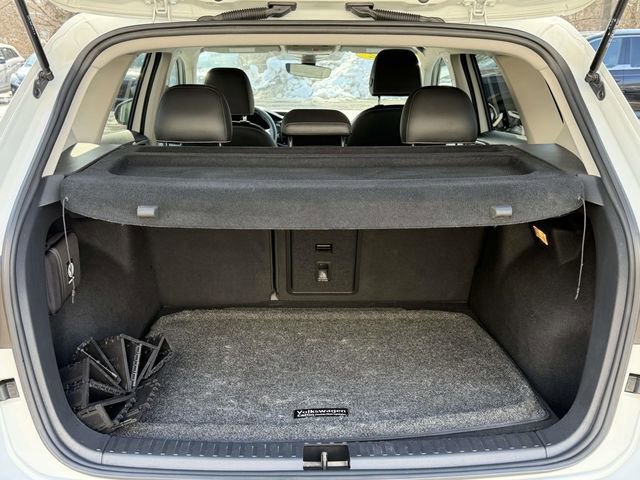 Used 2022 Volkswagen Taos SE w/ IQ.Drive SE Package image 10