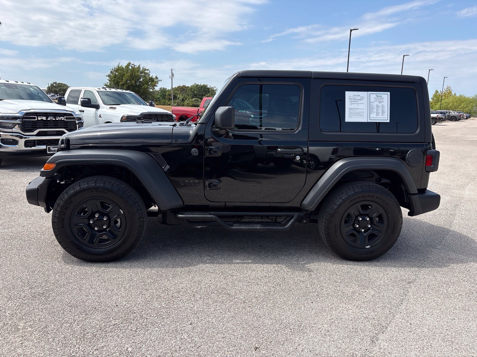 Used 2026 Jeep Wrangler Sport AWD/4WD image 2