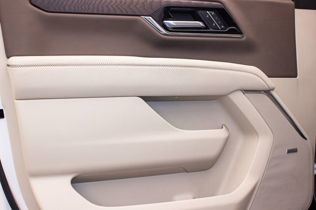 Used 2025 GMC Yukon XL Denali image 24