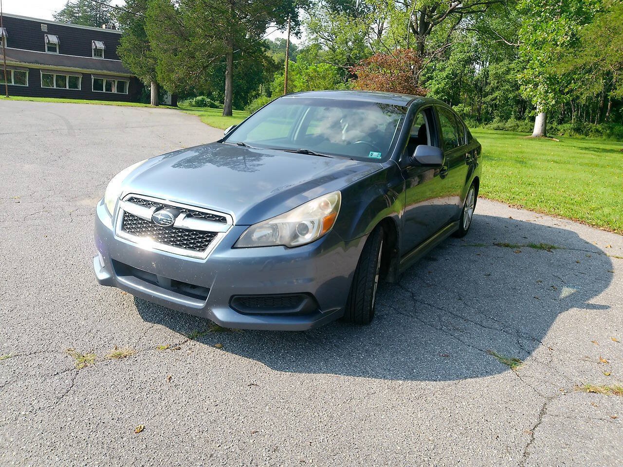 Used 2014 Subaru Legacy 2.5i Premium AWD/4WD image 3